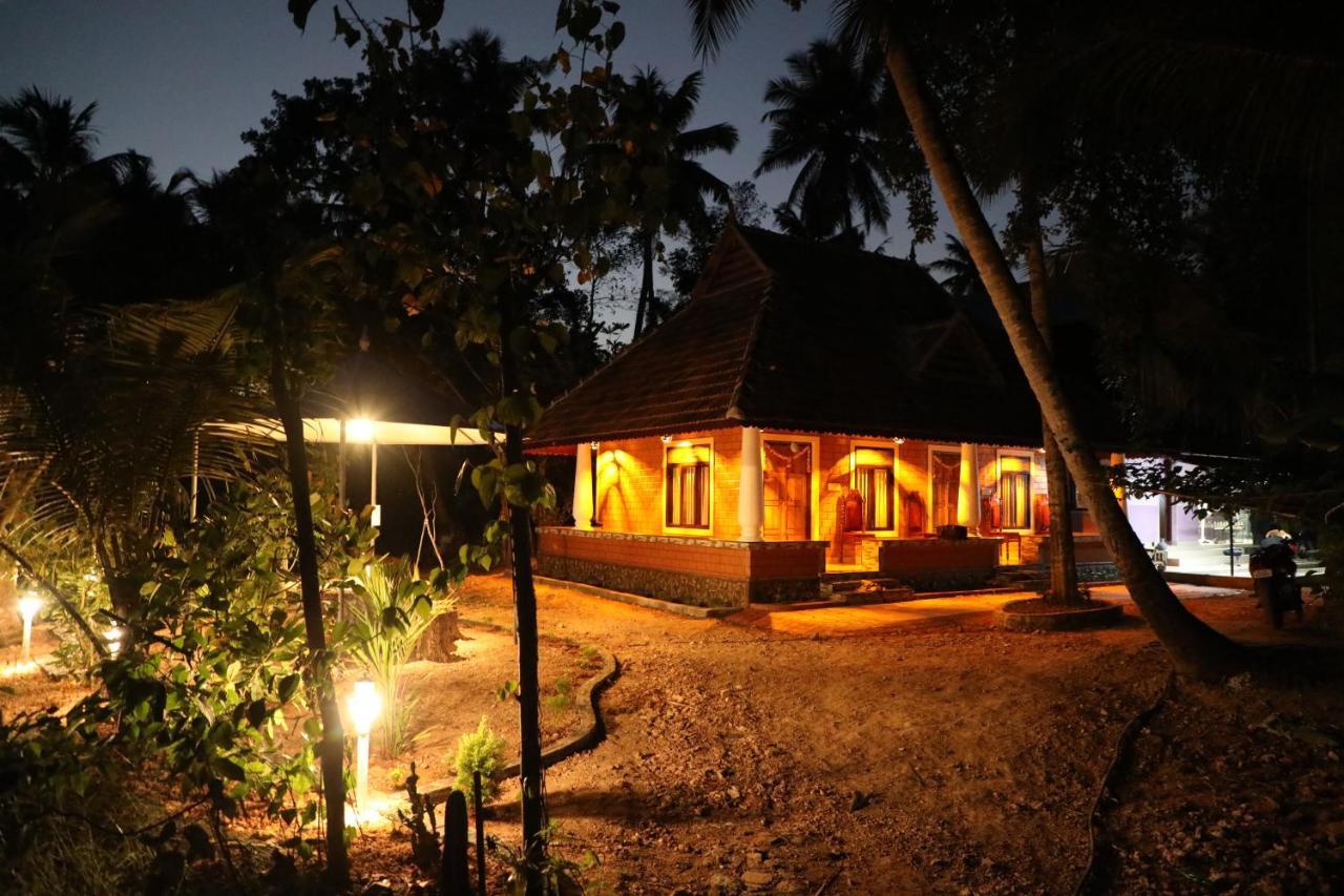 The Munroe Vibes Inn Mundrothuruth ภายนอก รูปภาพ
