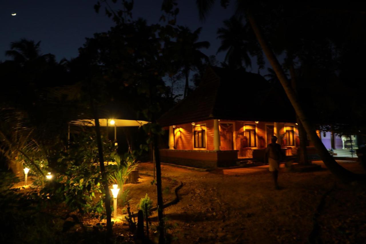 The Munroe Vibes Inn Mundrothuruth ภายนอก รูปภาพ